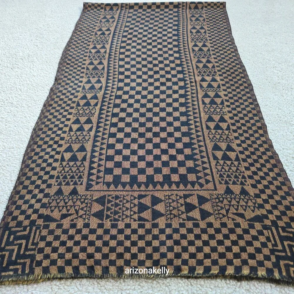NWOT Wool Scarf Geometric Design Woven Brown & Black